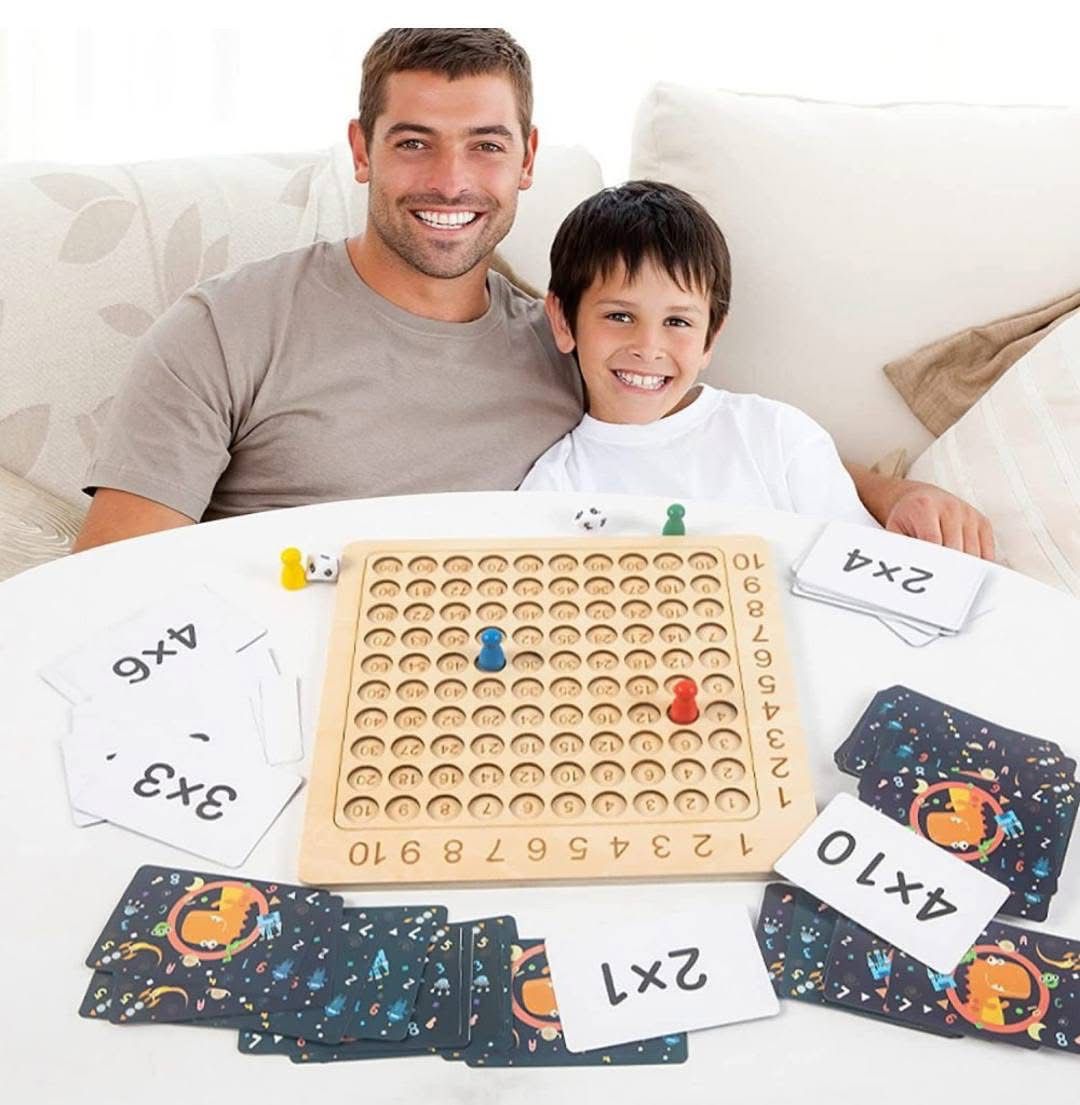 Joc educativ din lemn Masa de inmultire cu carti, zaruri si pioni, invatand sa numere