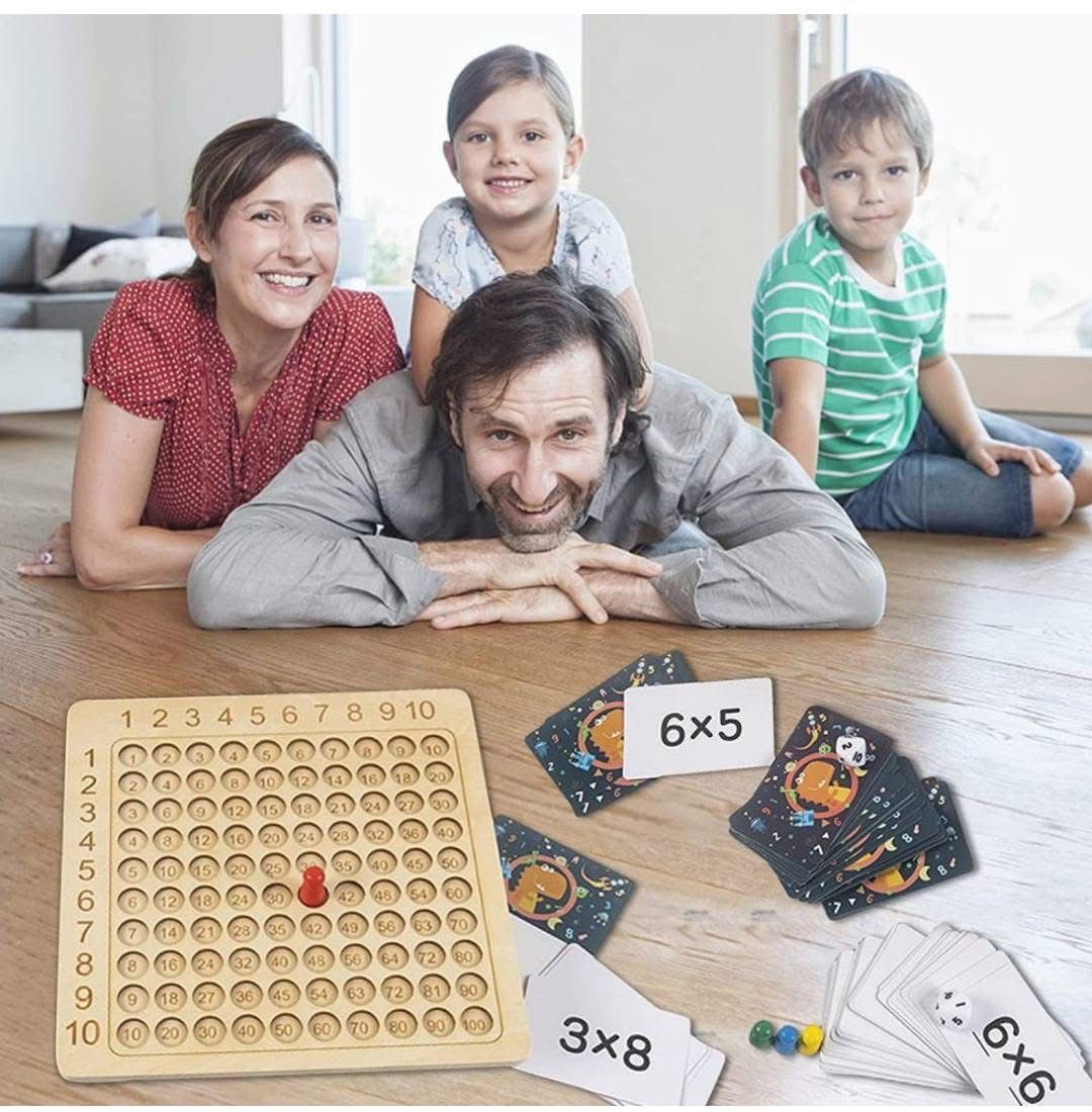Joc educativ din lemn Masa de inmultire cu carti, zaruri si pioni, invatand sa numere
